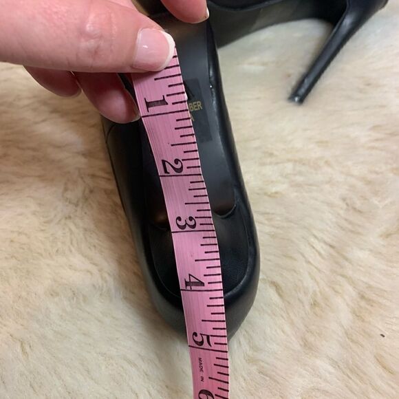 Journee Collection Black Heels size 7 - Picture 4 of 8